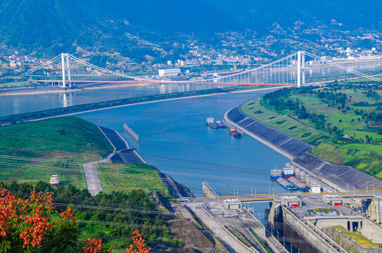 湖北三峡西陵长江大桥