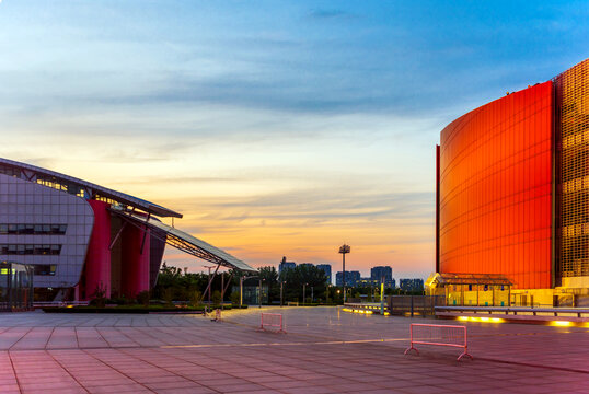 南京奥林匹克体育中心日落美景