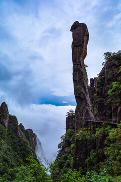 江西三清山巨蟒峰云海风光