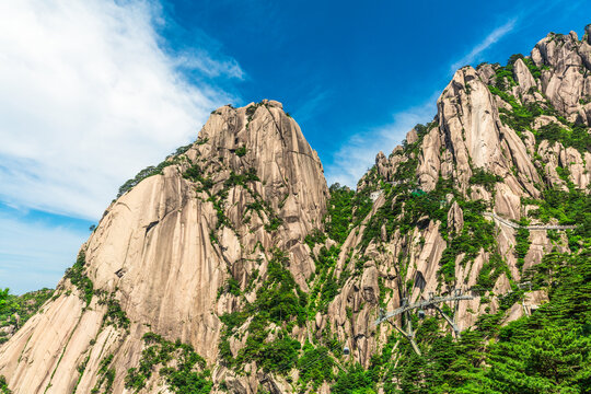 黄山奇峰