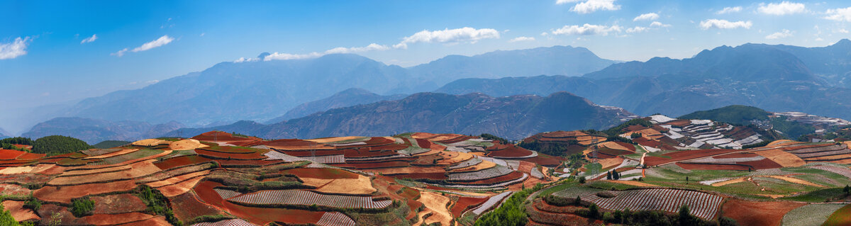 东川红土地全景图