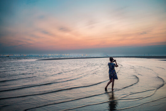 白浪滩朝霞