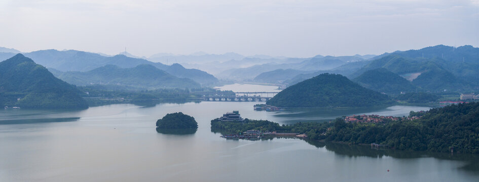 杭州临安青山湖晨曦航拍