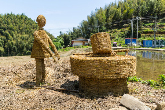 稻草人