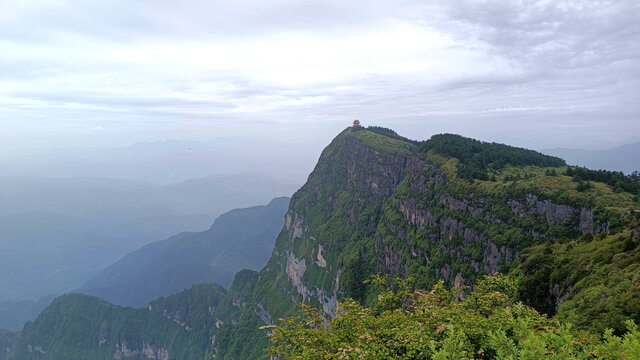 万佛顶峨眉山最高峰