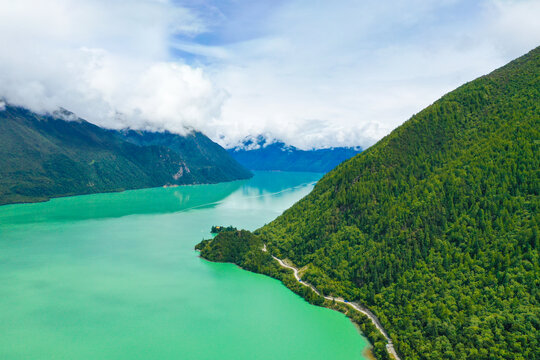 沙漠绿洲