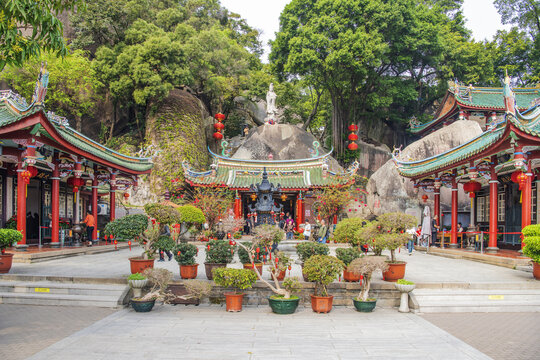 日光岩寺圆通宝殿大雄弥陀殿