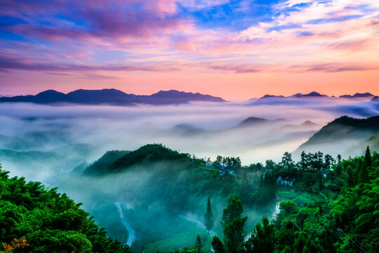 浙江山村云海乡村旅游风光