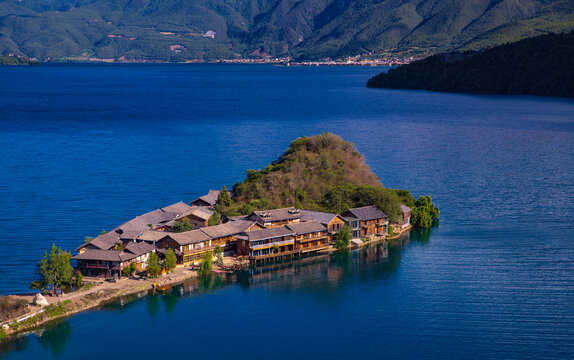 泸沽湖里格半岛