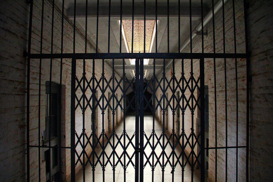 旅顺日俄监狱牢房铁栏杆