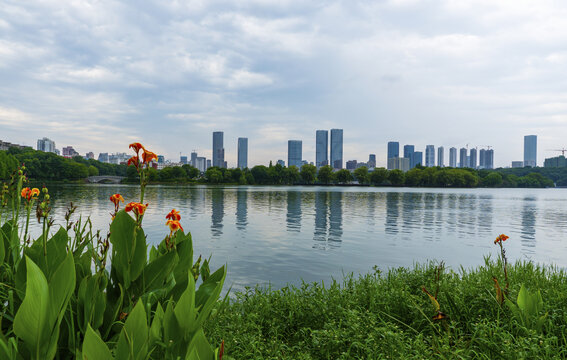 湖南省长沙市烈士公园湖景