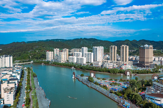 施秉城市风光