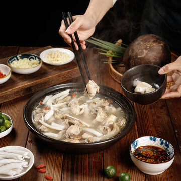 椰子燉雞
