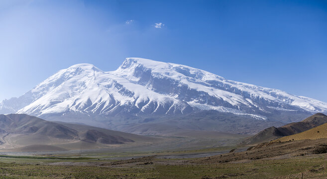 新疆喀什慕士塔格峰
