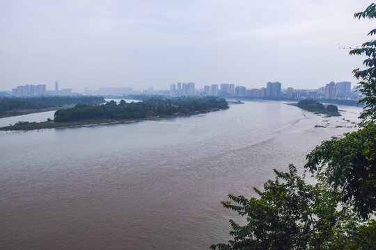 四川乐山岷江一景