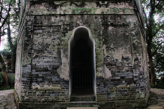 温州江心屿江心寺塔塔门