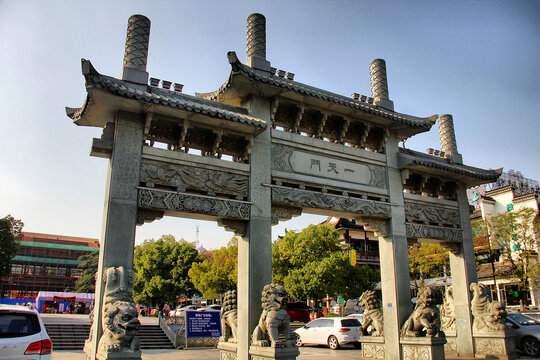 芜湖广济寺一天门