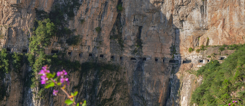 昆山挂壁公路