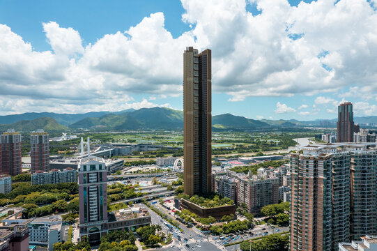 深圳高楼香港远山