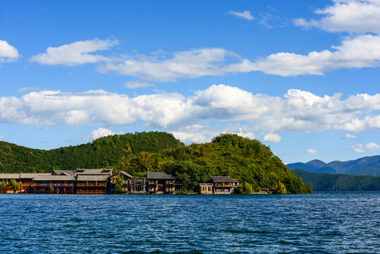 泸沽湖里格半岛风光