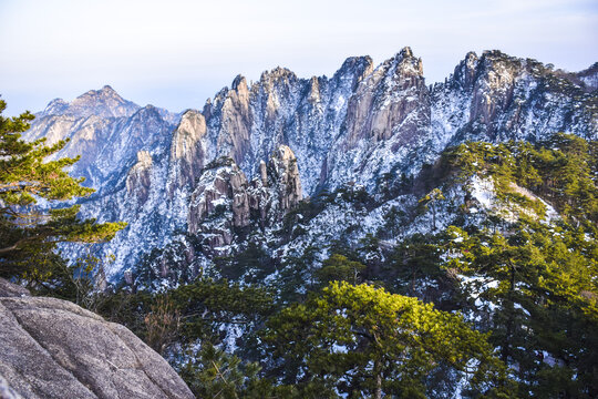 安徽黄山雪后风景