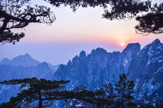 安徽黄山日落美景