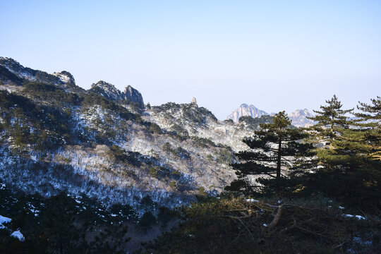 安徽黄山雪后风景