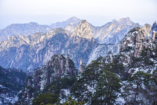 安徽黄山雪后风景