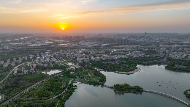 航拍安徽合肥翡翠湖全景