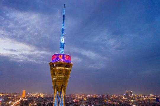 航拍郑州中原福塔夜景都市地标