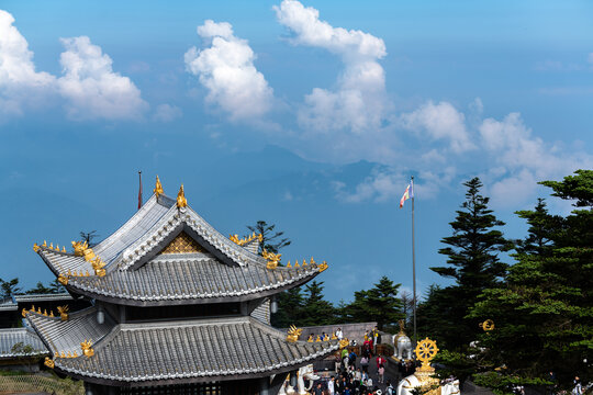 鹅眉山