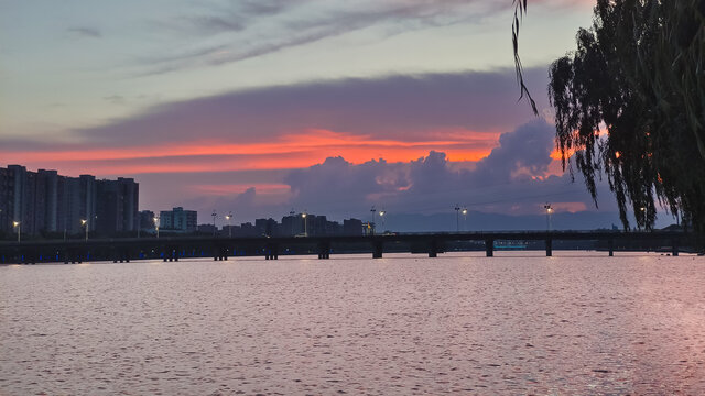 夕阳西下