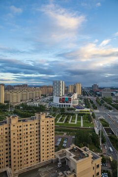 长春市硅谷大街旁的住宅区