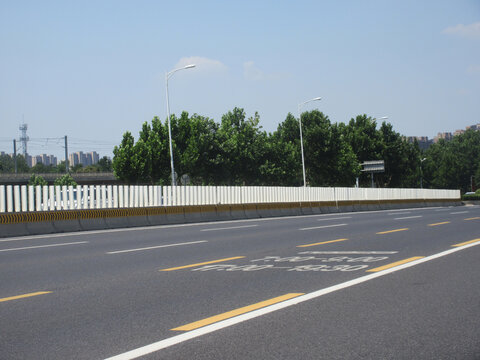 高速公路护栏遮光板