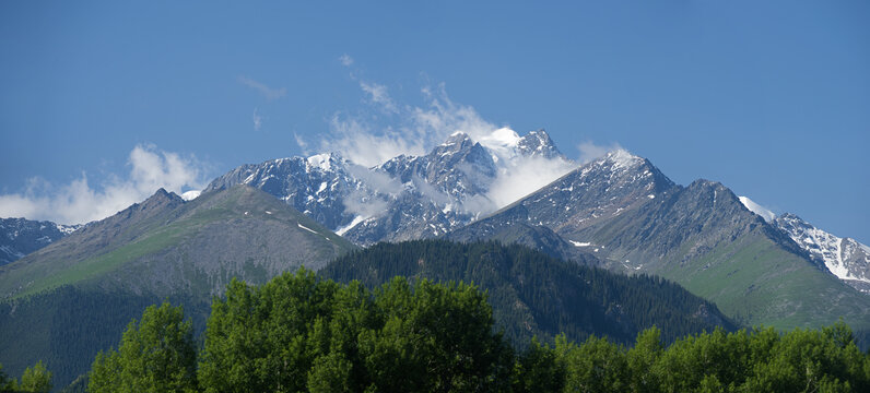 天山