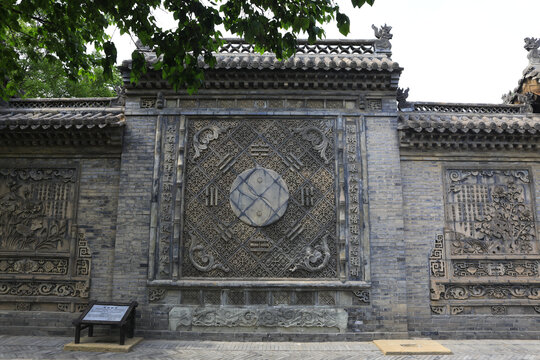 常家花園杏園的磚雕照壁