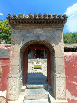 北京门头沟灵泉寺