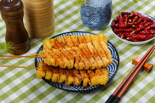 酥脆的烧烤油豆腐