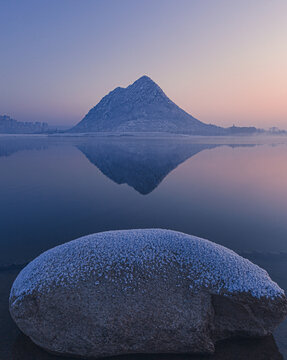 山东济南华山湖日出