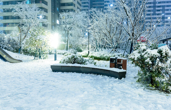 城市冬季雪景