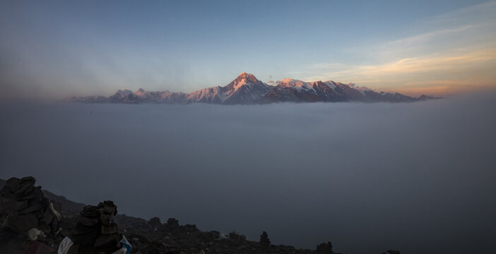 贡嘎雪山