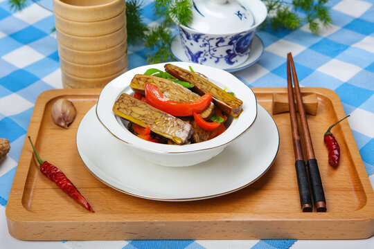 麻辣鲜香的辣椒炒豆干