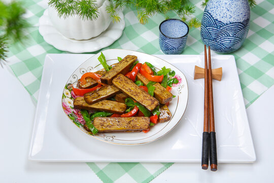 麻辣鲜香的辣椒炒豆干