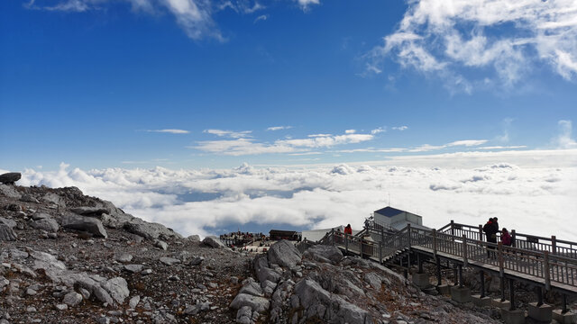 丽江玉龙雪山高山云海