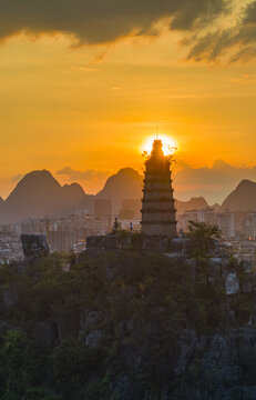 桂林塔山夕照