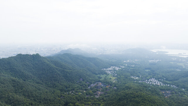 杭州西湖景区灵隐寺云雾航拍