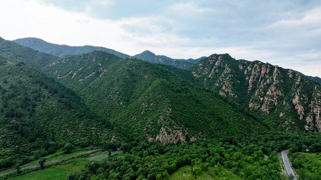 张家口赤城海坨山谷夏景