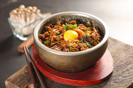 石鍋肥牛蓋飯