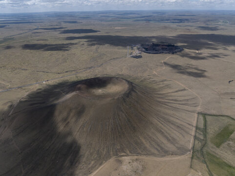 乌兰哈达火山