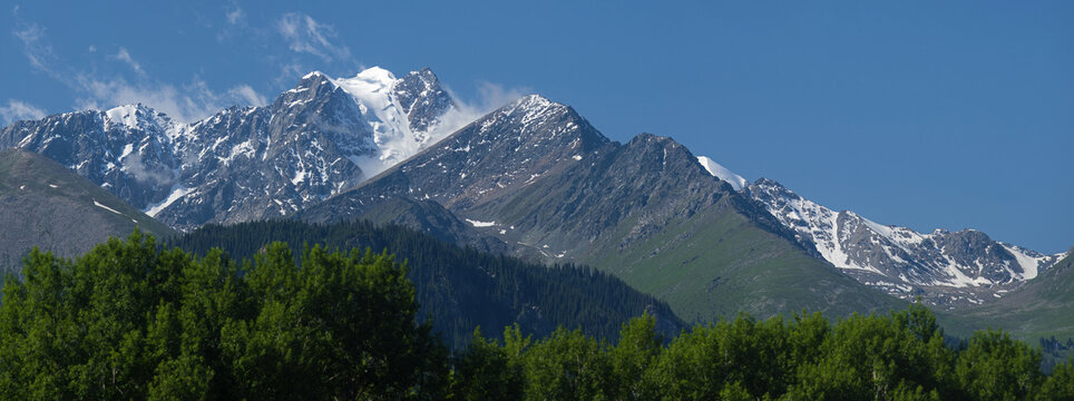 天山